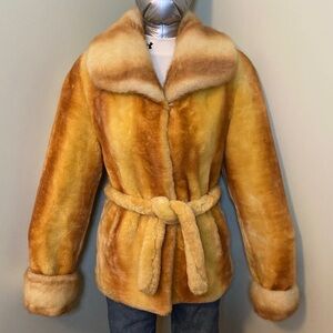 Chic Faux Fur Belted Teddy Jacket - Warm Tan